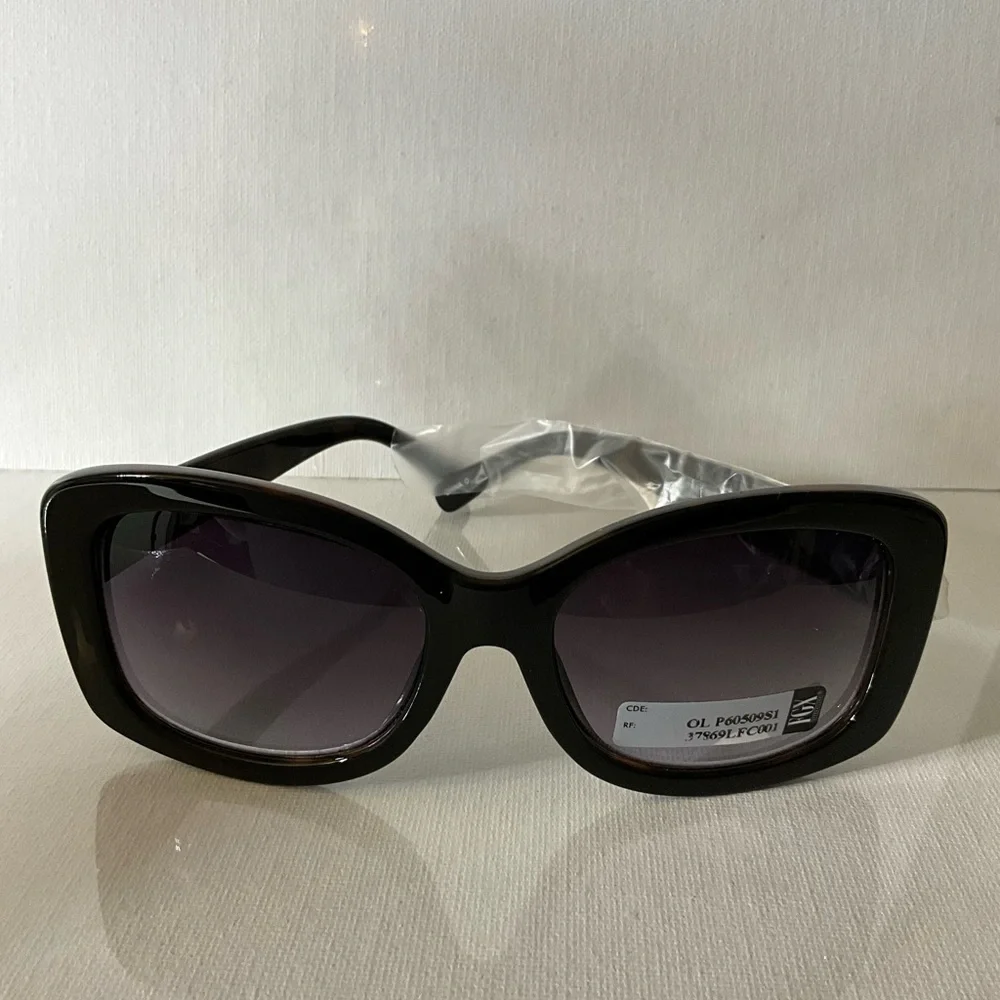 Elegant Black Sunglasses